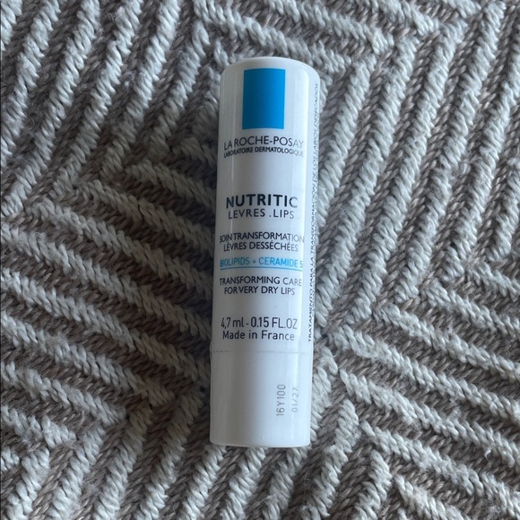 La roche Posay Lipikar Skincare Set - Picture 4 of 9